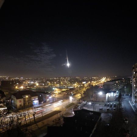 Lokum Seminaryjska Apartament Z Darmowym Parkingiem 凯尔采 外观 照片